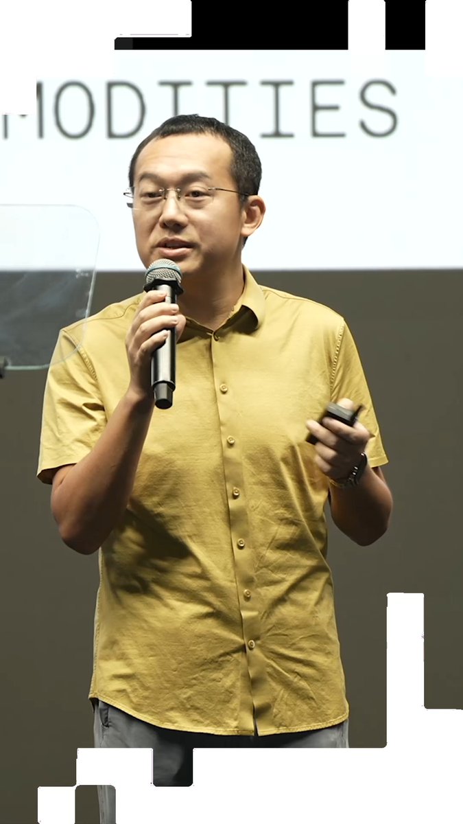 "In the future, every ordinary person can potentially have their own private banker. An AI agent." Our CEO and founder Star_OKX shares his vision of an agentic economy. What's the first financial task you'd delegate to an AI agent?
