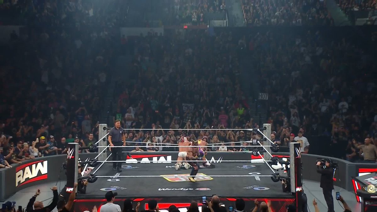TOTAL NONSTOP WRESTLING!! 🤌
