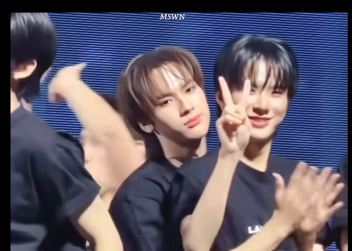 ในระหว่างที่อู๋คอยหึงริวจินกับเซฟ แพทจิ be like ขโมยแมววววว 55555
