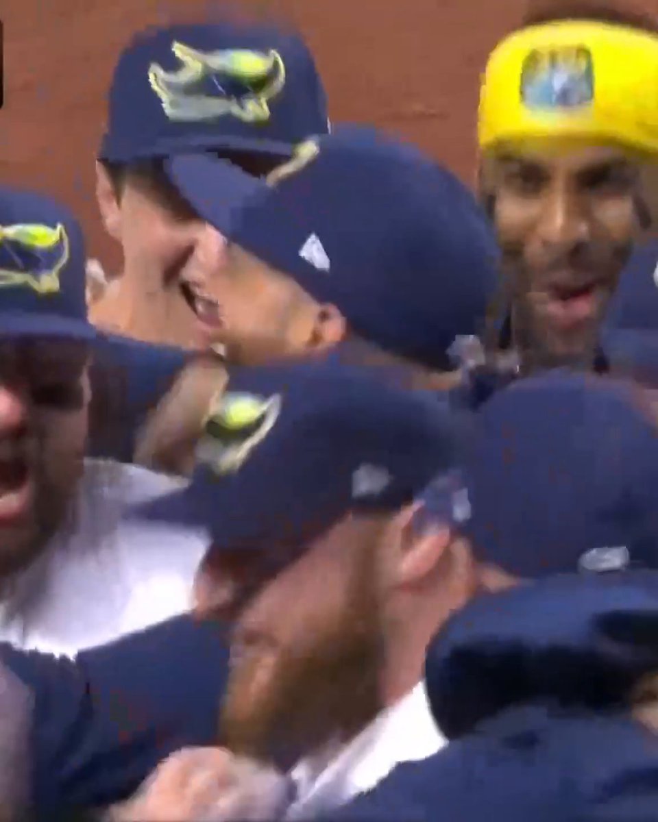 THERE IT IS, TAMPA BAY! THE MOMENT THE RAYS CLINCHED THE PENNANT TO HEAD TO THE WORLD SERIES 👏