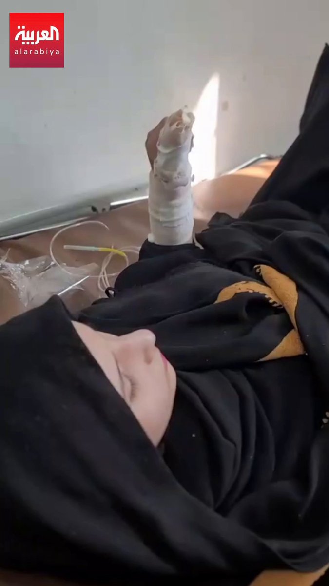 سقوط صاروخ حوثي على عائلة بمنزلها في مدينة تعز أثناء تناولهم وجبة الغداء