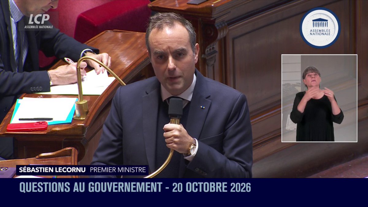 "Condamnez-vous l'incendie de la mairie de Limoges ?", demande Sébastien Lecornu à Mathilde Panot. #QAG