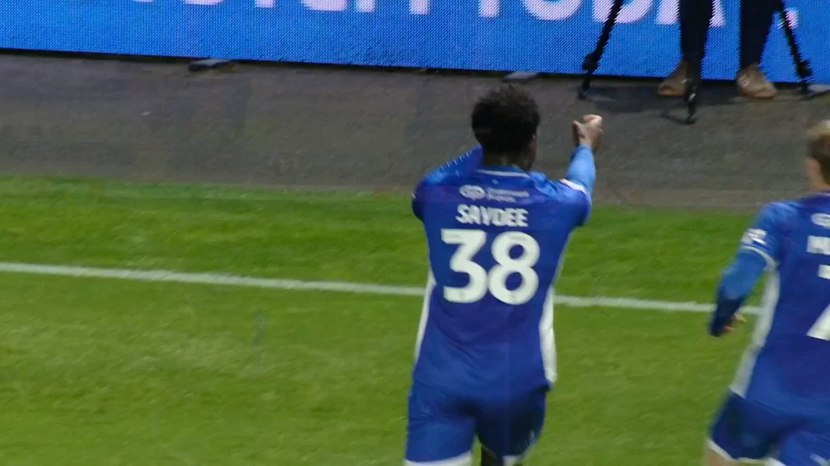 What a goal from Christian Saydee 💪