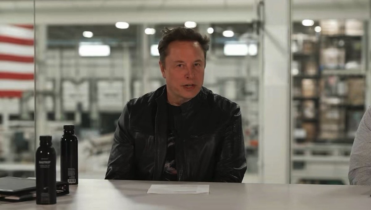 Holy. Shit. "What this implies for SpaceX annual recurring revenue by the end of 2027 is somewhere between $500 Billion and $1 Trillion." That is $42B - $84B. In one month. As soon as next December.