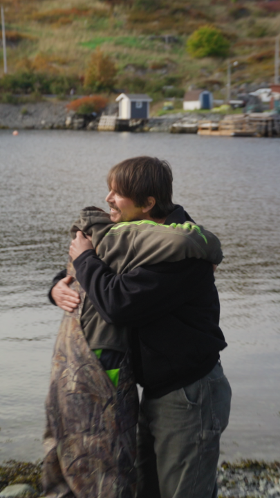 Josh Hartnett and Charlie Heaton fictional father-son bonding on the set of BELOW