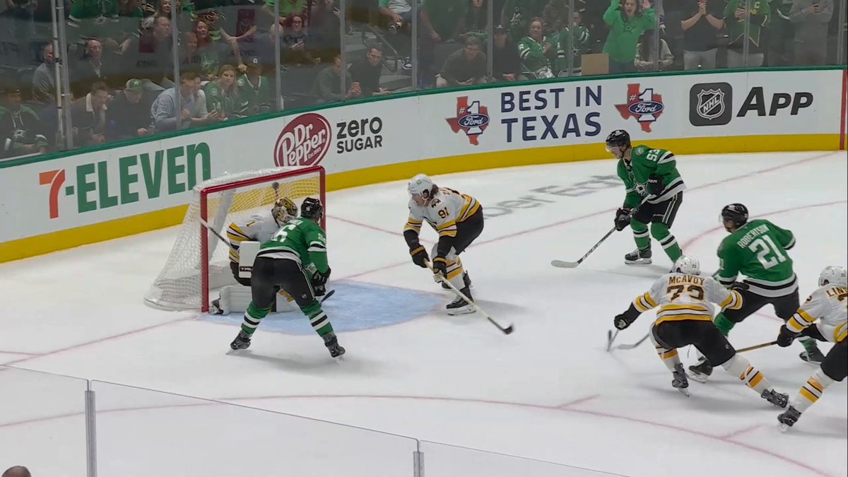 THE MOOSE IS LOOSE 🔥 MIKKO RANTANEN COMPLETES THE HAT TRICK WITH THE OT WINNER FOR THE STARS 🤩