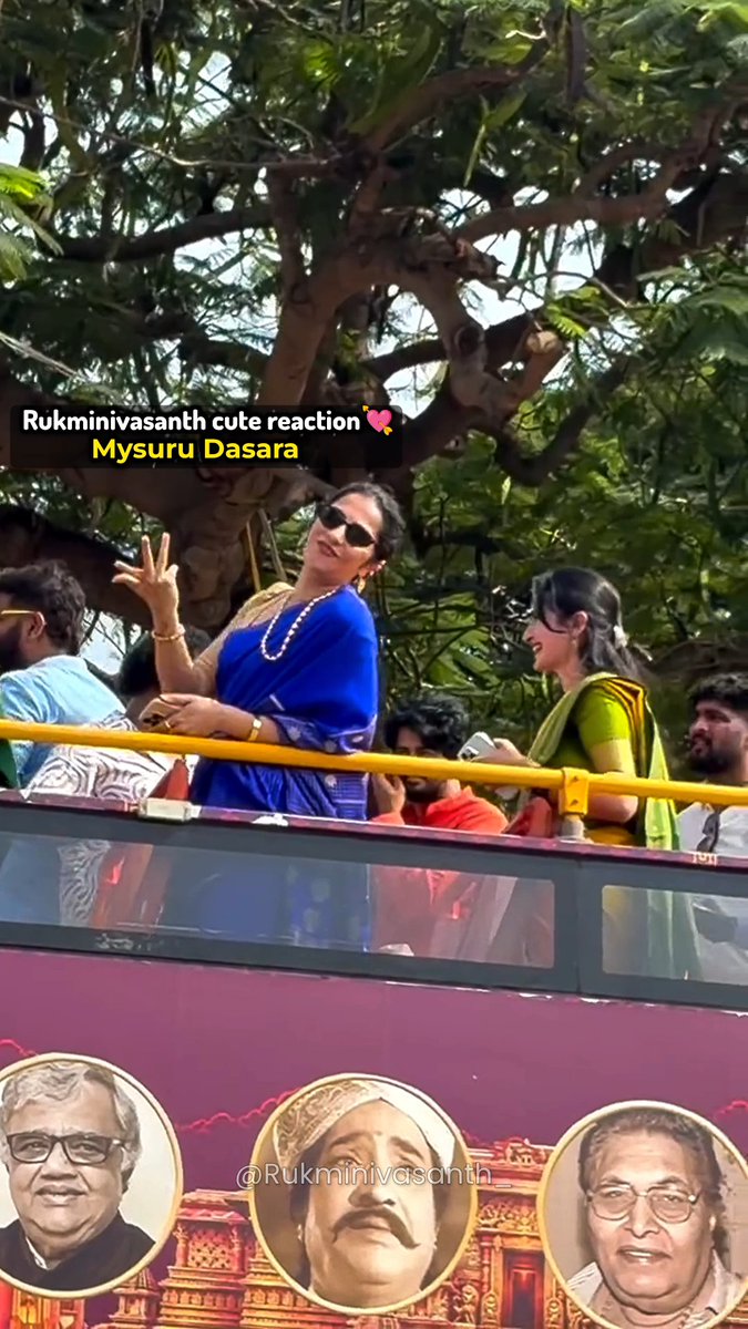 Rukminivasanth escaping from fanboy's imaginary Arrow 💘 Cute fun During Iconic Jamboo savari at Ambari Bus #Rukminivasanth #mysurudasara #2026