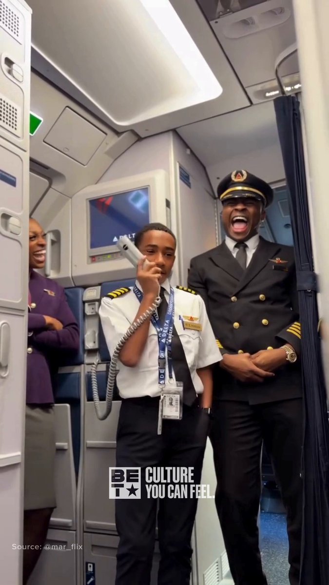 There’s nothing like seeing our young Black boys dream BIG and getting a glimpse of who they’re becoming. Captain Hobson, you did your thing! 👏🏾🥹✈️ Something tells us we’ll be hearing your voice from the cockpit again VERY soon. 🤎 📹: IG | mar_flix