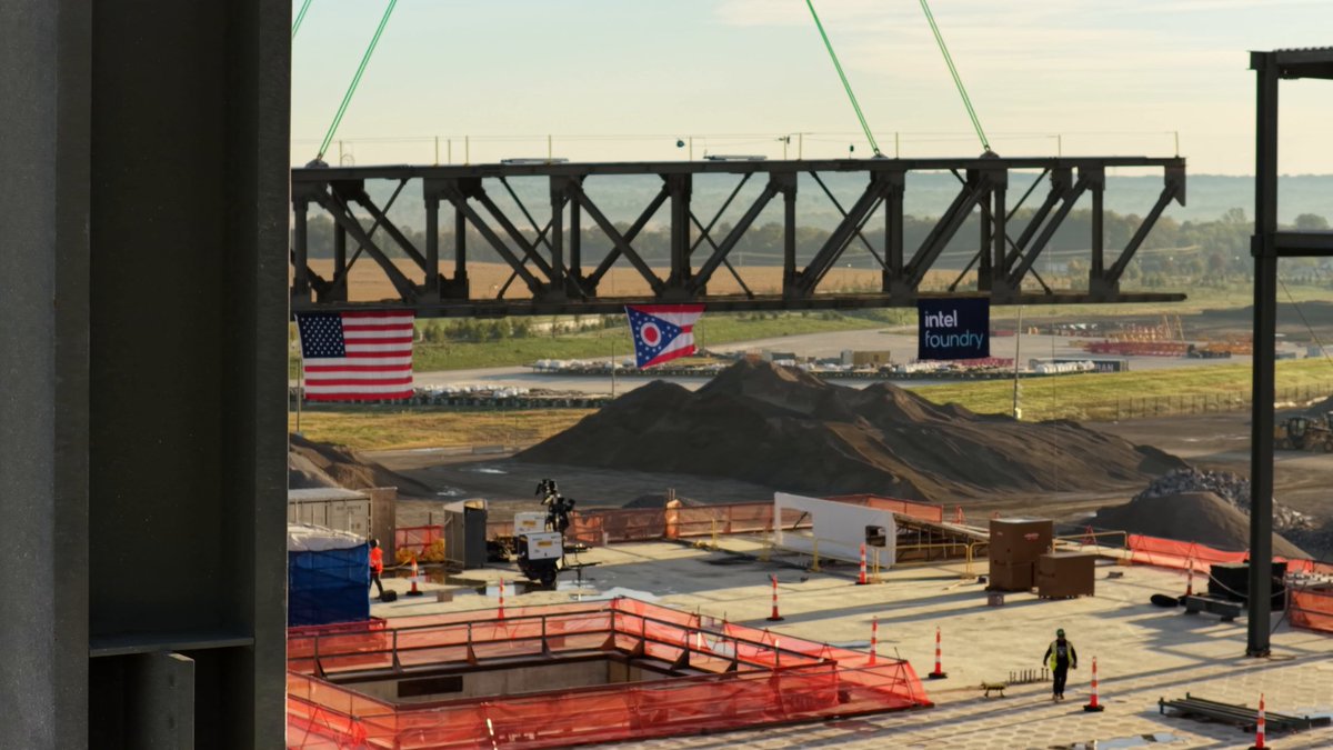 Building semiconductor leadership requires both innovation and the manufacturing capacity to bring it to scale. In his latest piece, Naga Chandrasekaran highlights Intel Foundry’s growing U.S. footprint, including progress on our Ohio site. Read more: #IntelFoundry