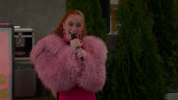 Emmy's Chappell Roan moment was everything