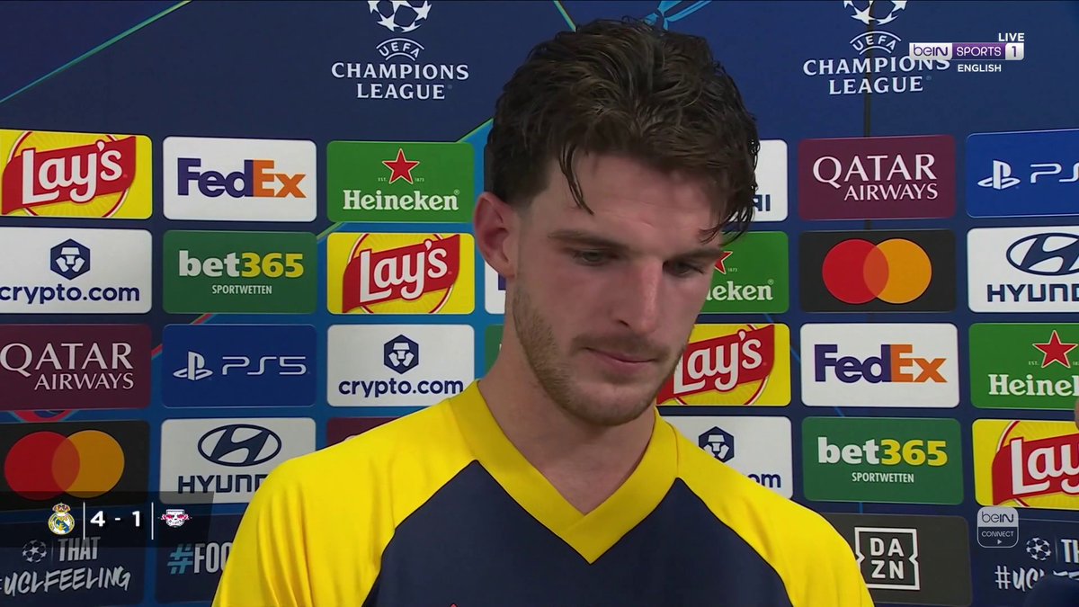 🗣️Declan Rice shares his thoughts with Adriano Del Monte after the final whistle! #UCL