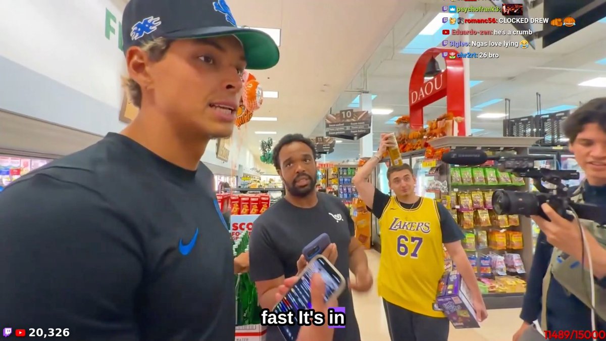 Jasontheween, StableRonaldo, Marlon, & Lacy were all in disbelief after a Ralph’s employee claimed he’d be at the Forbes Awards in 3030, offered them a private jet, promoted his upcoming tech company, & showed them a picture with Floyd Mayweather before the real manager showed up and asked them to leave 😭💀