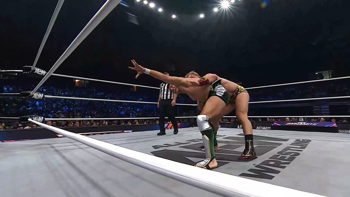 Ilja Dragunov (𝙄𝙡𝙟𝙖 𝘿𝙧𝙖𝙜𝙪𝙣𝙤𝙫) is conducting an orchestra of VIOLENCE! 🔥 Watch #AEWDynamite LIVE on TBS & HBO Max!