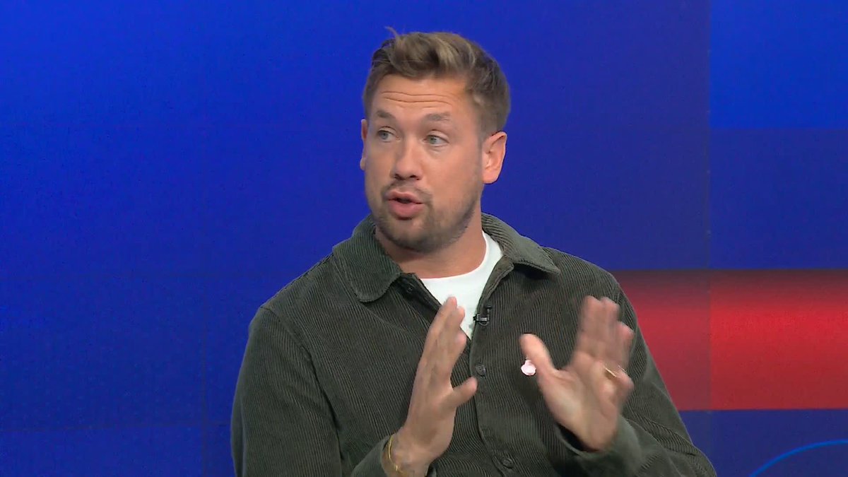 "You just cannot do that." 🗣️ Luke Chambers reacts to Bruno Fernandes' comments on Michael Carrick after Manchester United's defeat to Como.