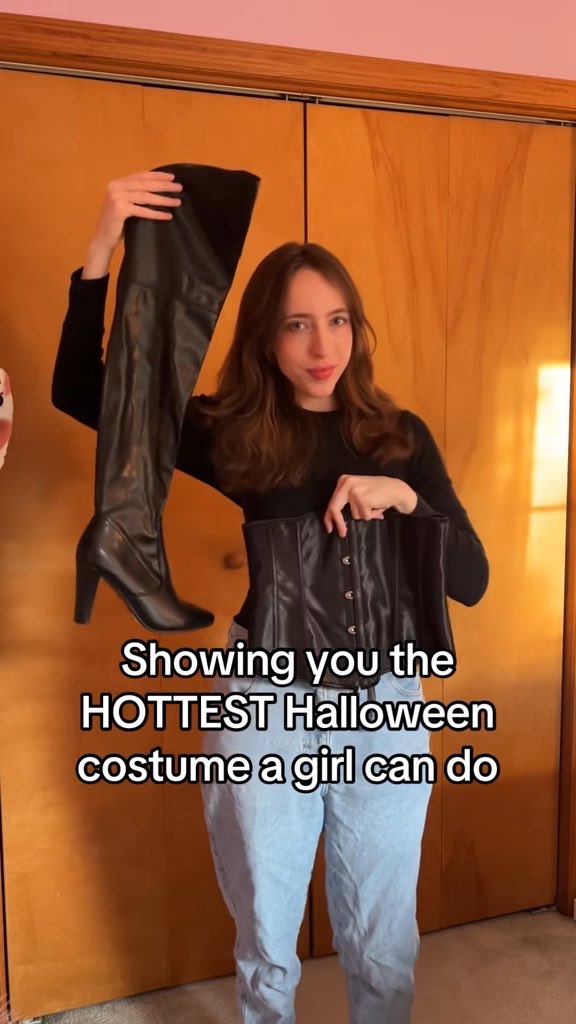 This might be the hottest Halloween costume this year