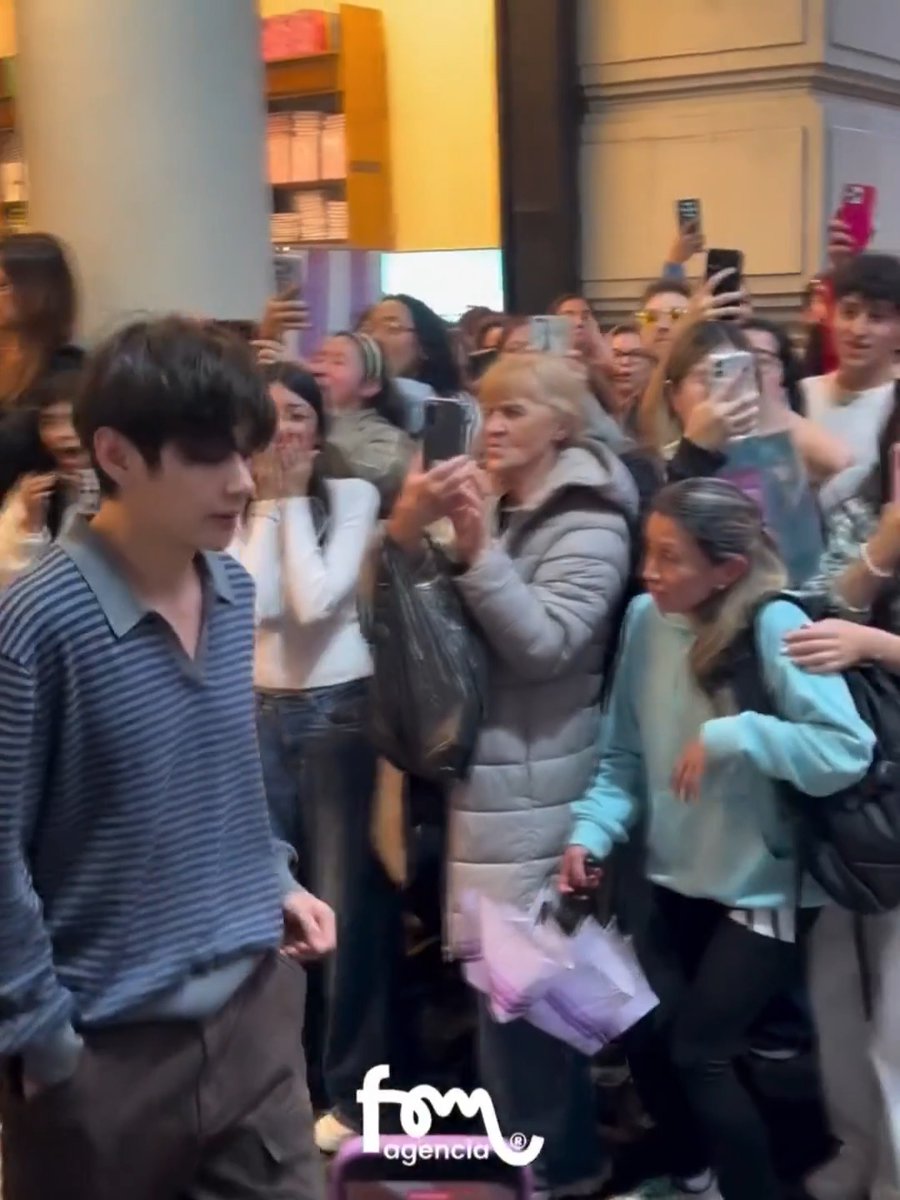 "Ateneo": Porque Jungkook y Taehyung visitaron la librería El Ateneo