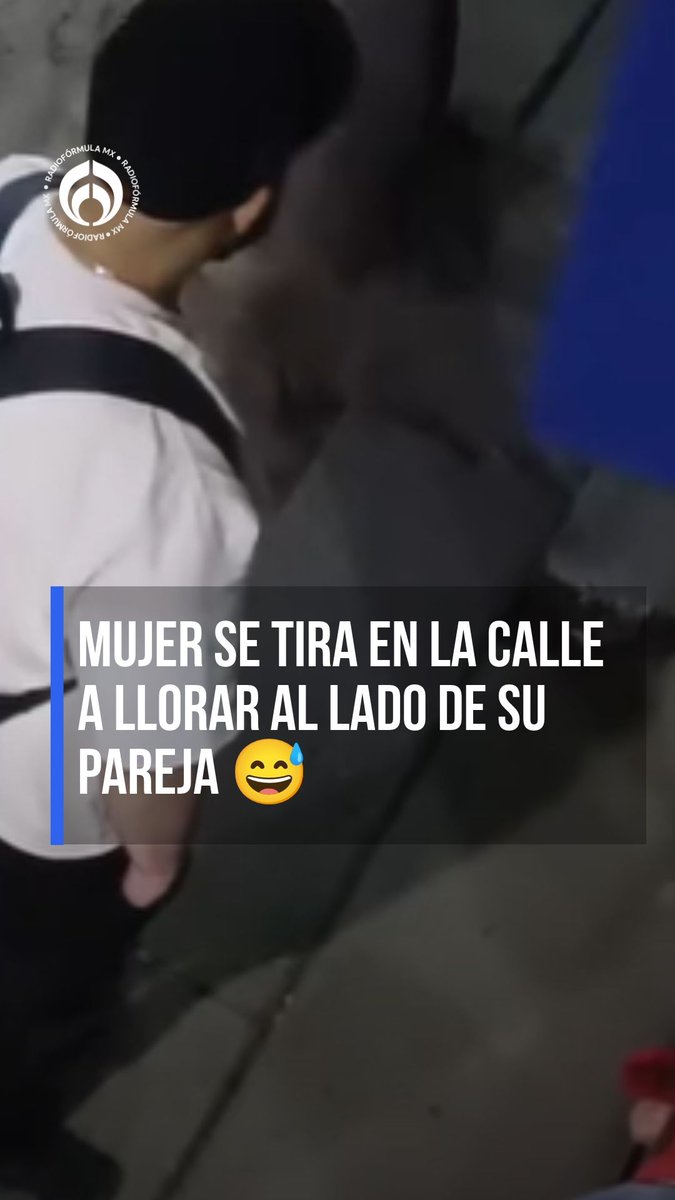 "Y el chavo bien 'relax' con la dramas 3,000": mujer se tira en la calle a llorar al lado de su pareja. 😅👇🏼 #RFmx #Imperdible