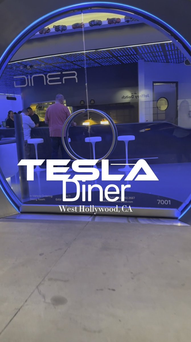 🇺🇸⚡️Time to charge… and suddenly the wait is the best part! 1950s diner energy + Optimus + Superchargers = UNMATCHED! Writer: Bri
