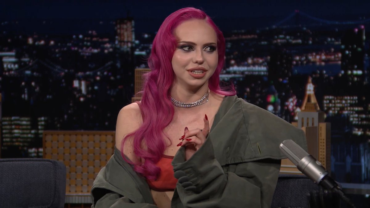 .ADÉLA couldn’t believe it when her muse Nicole Kidman said she loved her song “Nicole Kidman”! #FallonTonight