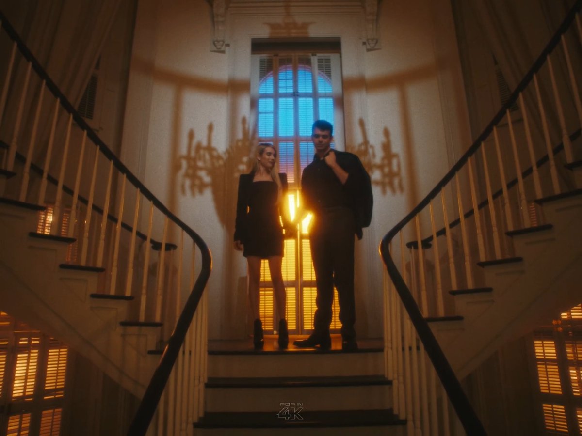 did we really need half the episode dedicated to this Madison and Ben “romcom” storyline?? that was so random 😭 #ahs13