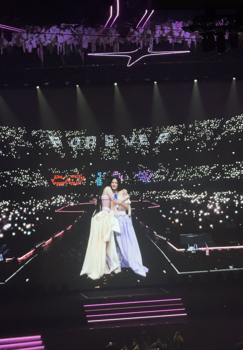 LingOrm era~♥︎ ✅FAN MEETING 2024 ✅FANCON 2025 ✅CONCERT 2026 ในทุกๆ ก้าว ในทุกๆ การเดินทางของหลิงออมจะมีพวกเราเสมอ ภูมิใจที่ได้รักหลิงออม รักหลิงออมไม่เสียใจเลยสักวัน🫶🏻🥹 #LingOrm