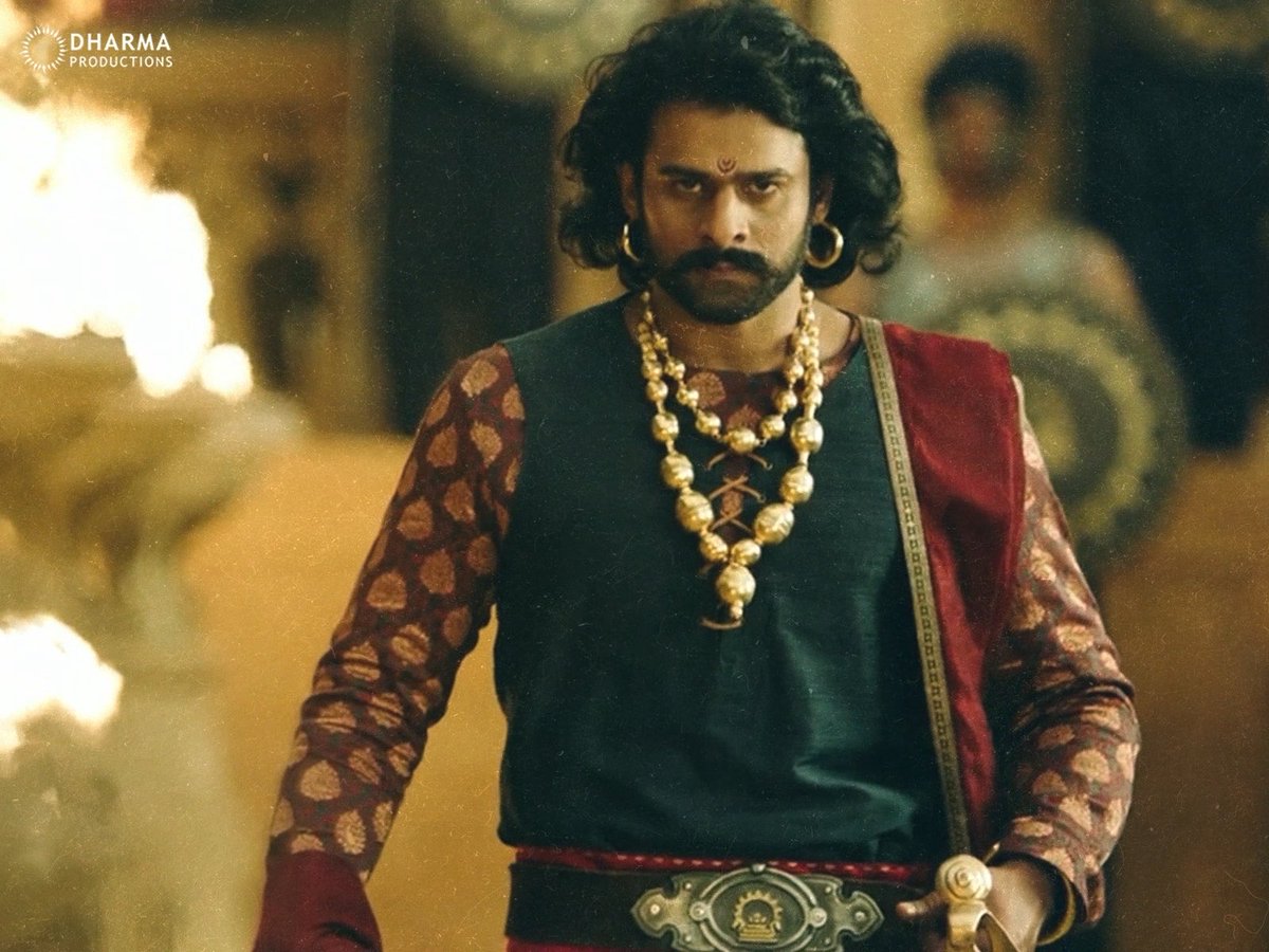 The aura was royal. The impact? LEGENDARY. Happy Birthday, Prabhas!❤️🔥
