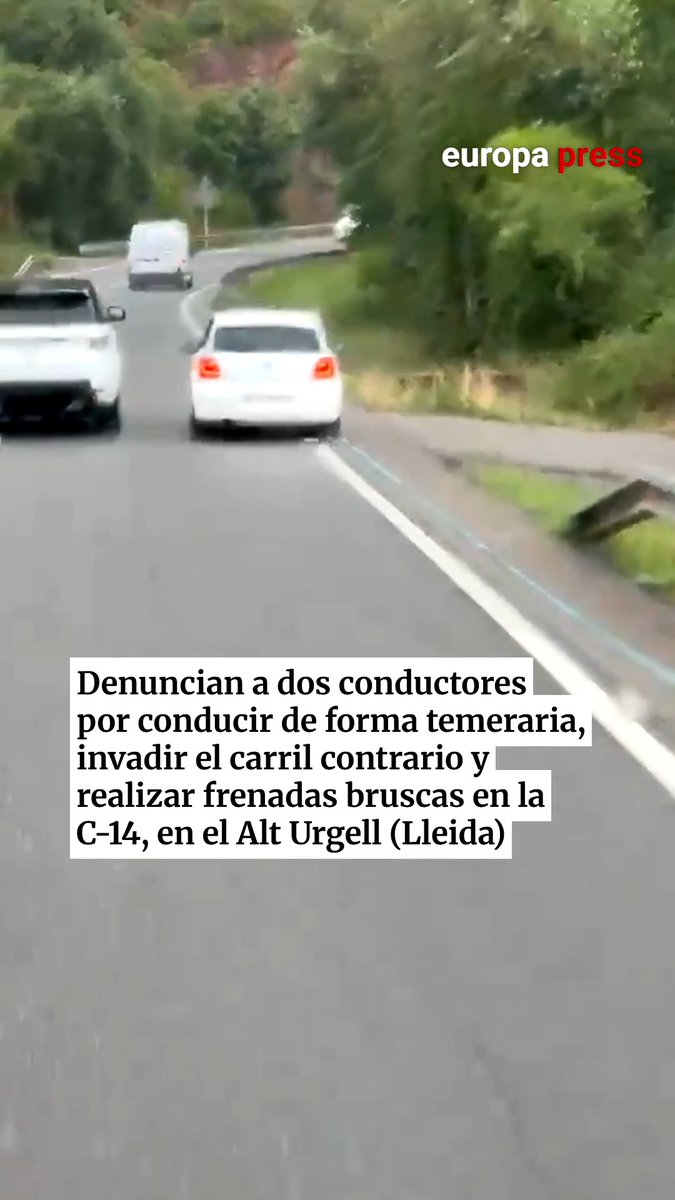 Invadiendo el carril contrario y realizando frenadas bruscas: denuncian a estos dos conductores tras ser grabados conduciendo de forma temeraria en el Alt Urgell (Lleida)