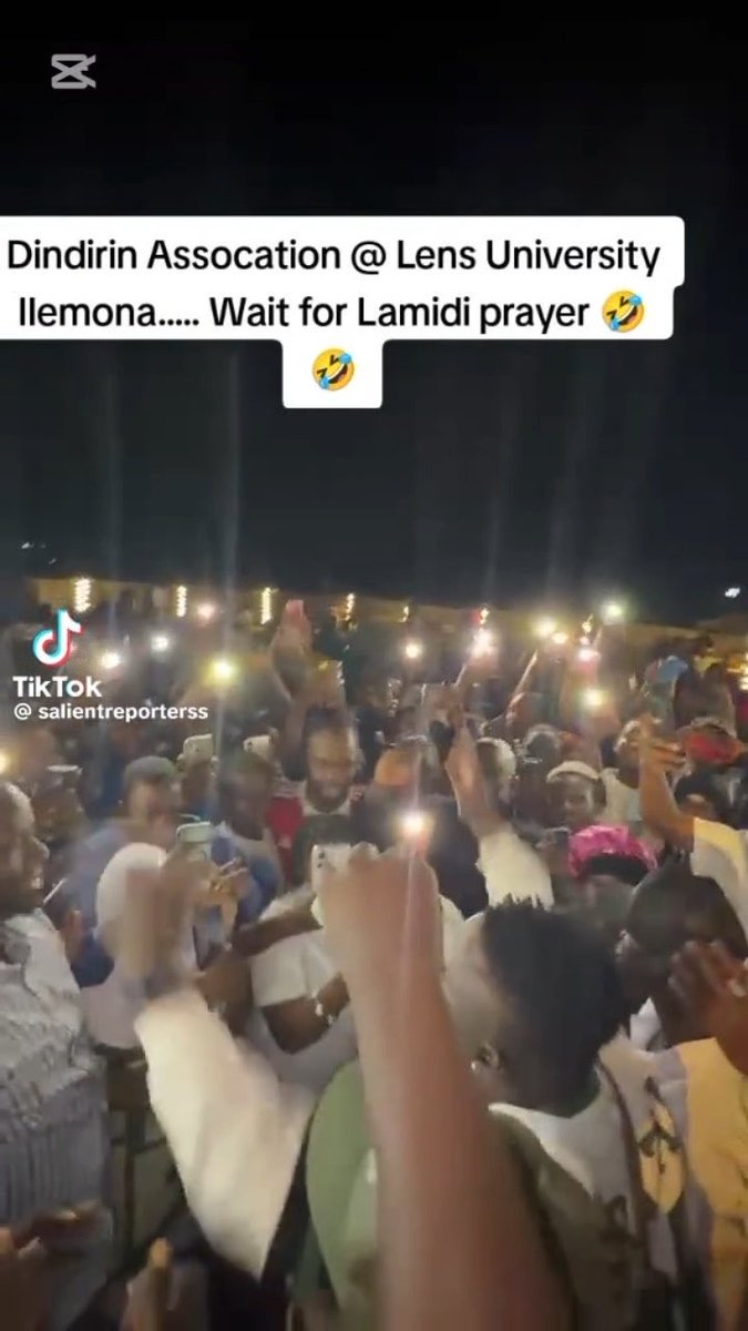 Omo! See the crowd that came out to see Dindinrin Association at Lens University yesterday. These guys don blow..😂😂😂