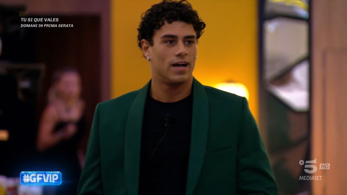 Ne mancava uno all'appello però 😏 #GFVIP