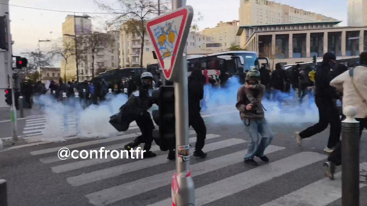 🔴 Marseille Ça dégénère au niveau de la gare Saint-Charles. #24octobre