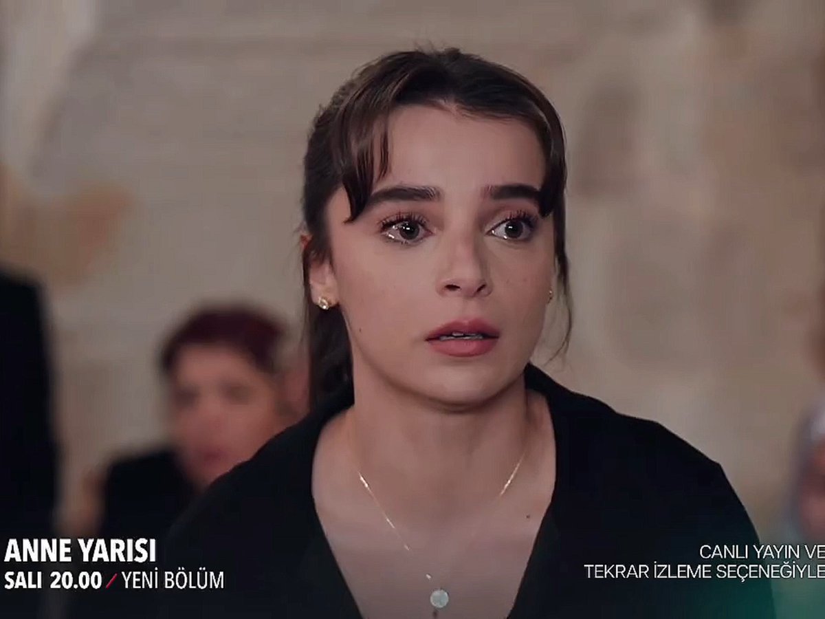 özcan herkesin içinde nazlıyla evli olduğunu söyledi helal sana çocuk