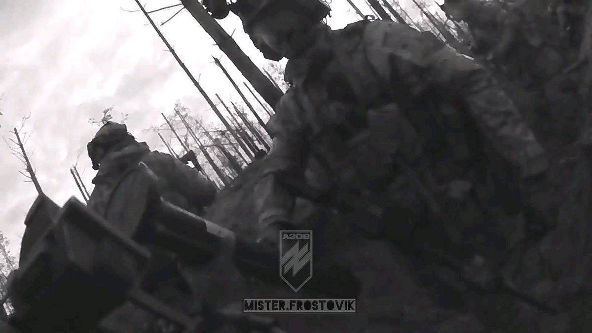 Intense combat footage of Ukrainian Armed Forces soldiers from the "Azov" Battalion.