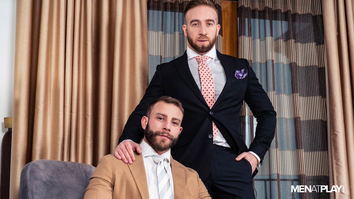 When a real estate appointment falls through, Diego Reyes finds an unexpected rain-soaked invitation from neighbor Manuel Scalco. Come Inside and Play 😈 Diego Reyes manuelscalco