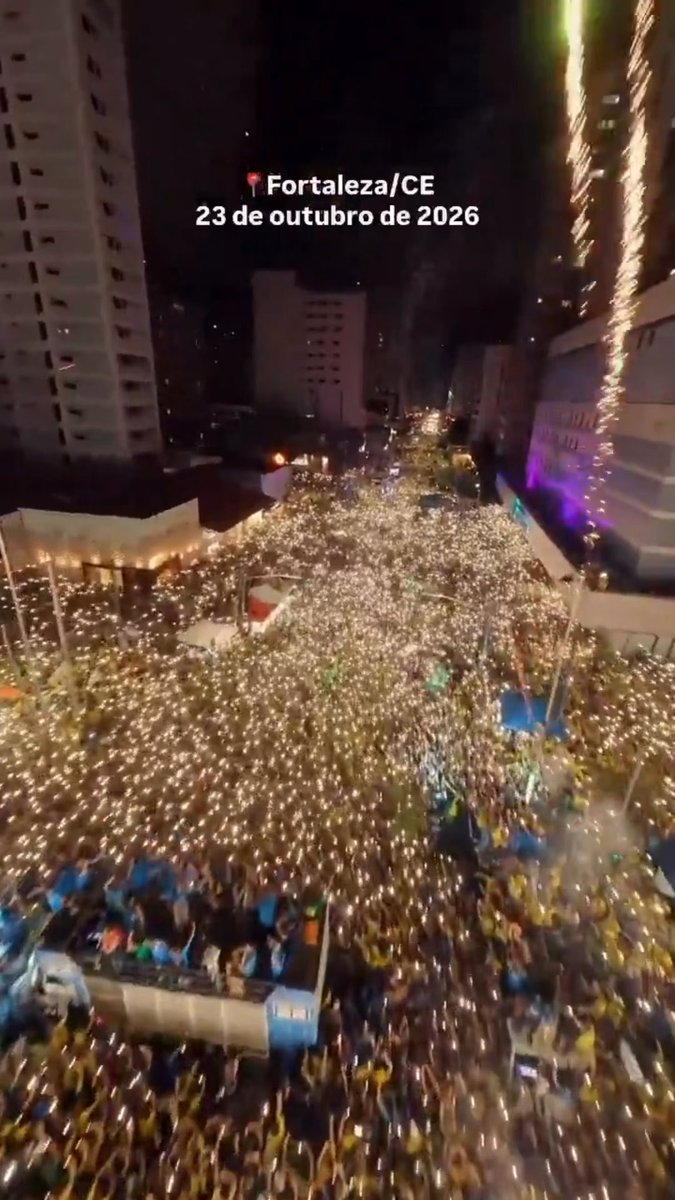 João Campos, o desempregado, virou acompanhante de luxo do Lula! Enquanto ele está com Lula no debate, veja o que a 5ª série está fazendo no Nordeste! 🤣2️⃣2️⃣🔥🇧🇷 Agora é @flaviobolsonaro! 2️⃣2️⃣🇧🇷