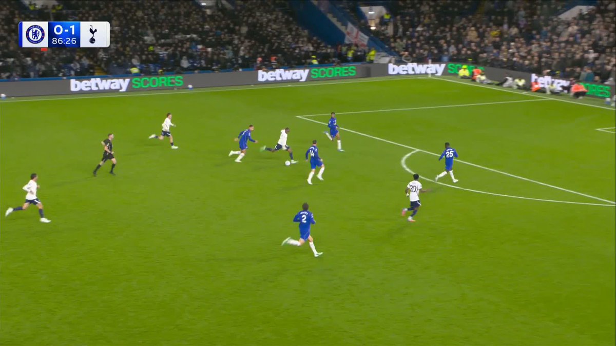 "Just look what it means!" A glorious solo run and finish from Mathys Tel! 🤩