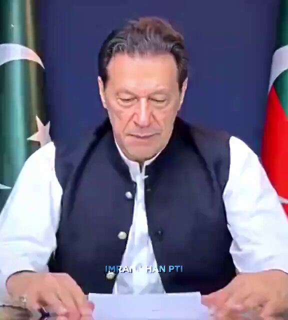 خان میرا وعدہ ہے۔ خدا کی قسم اپنی اوقات کے مطابق تمہارے ساتھ ایمانداری سے کھڑا ہونے کی کوشش کروں گا۔ جس دن نہ ہو سکا۔ کھلا اعلان کروں گا۔ کہ اب میری بس۔ پیٹھ میں چھرا نہیں گھونپوں گا۔