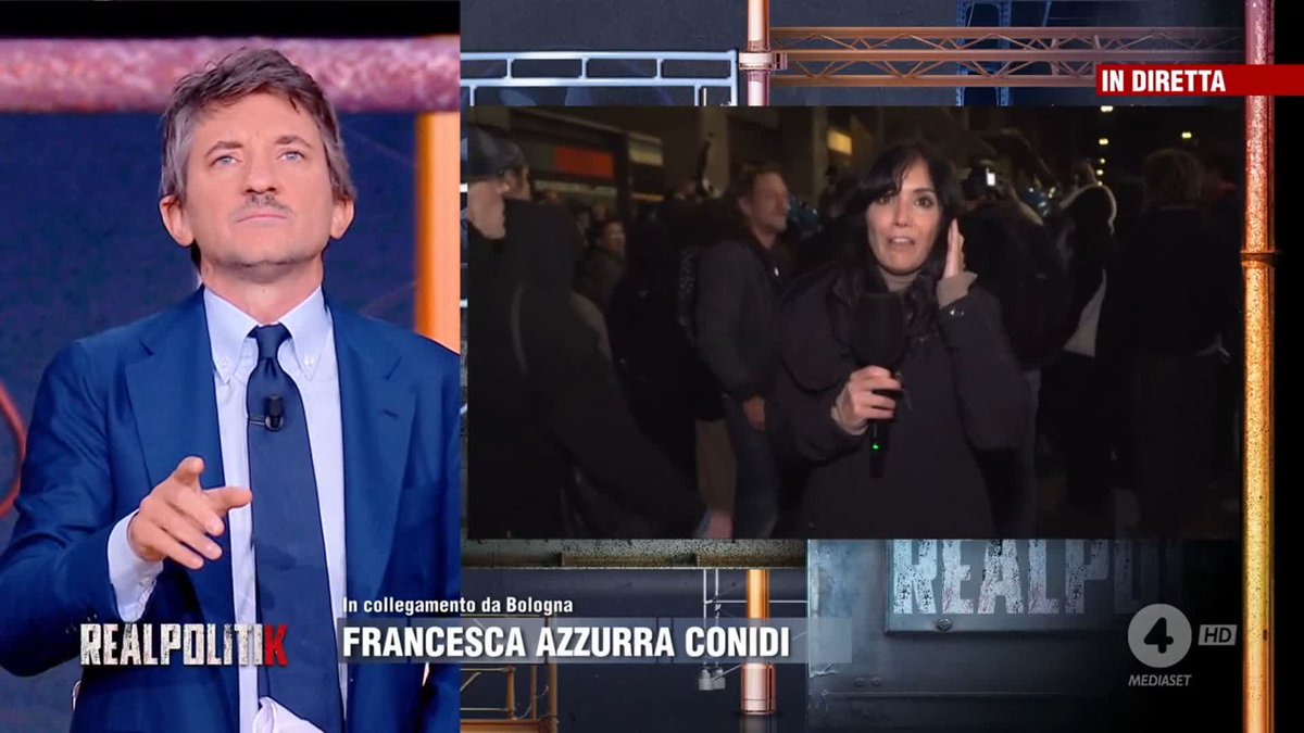Scontri a #Bologna, manifestante a terra Tutti gli aggiornamenti in diretta a #Realpolitik, ora in onda su Rete 4 e in streaming su Mediaset Infinity