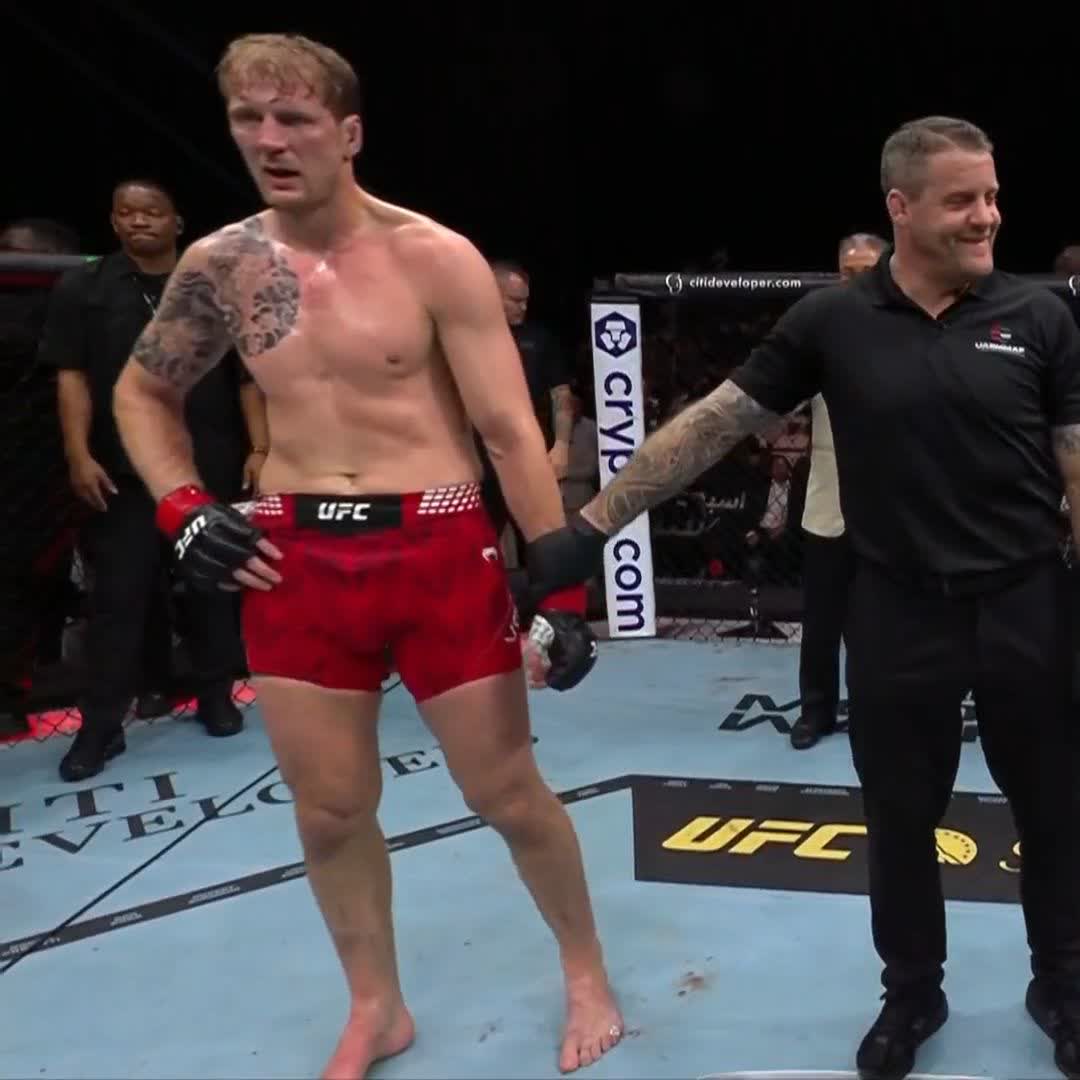 Alexander Volkov defeats Rizvan Kuniev by unanimous decision 👀 (30-27 x2, 29-28) #UFC333