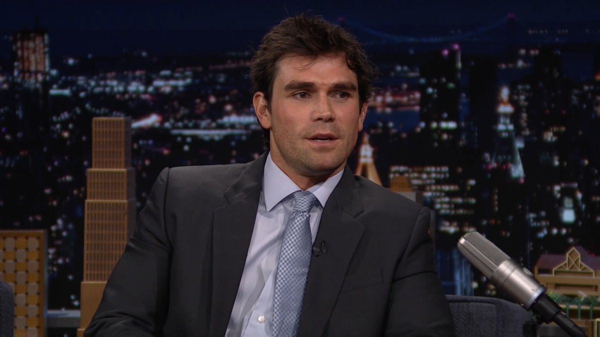 Are KJ Apa and Mr. Fantasy beefing? 👀 #FallonTonight