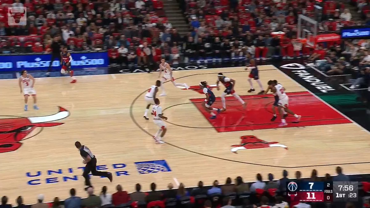 Caleb and Matas with back to back dunks in the UC! Chicago Sports Network | #SeeRed