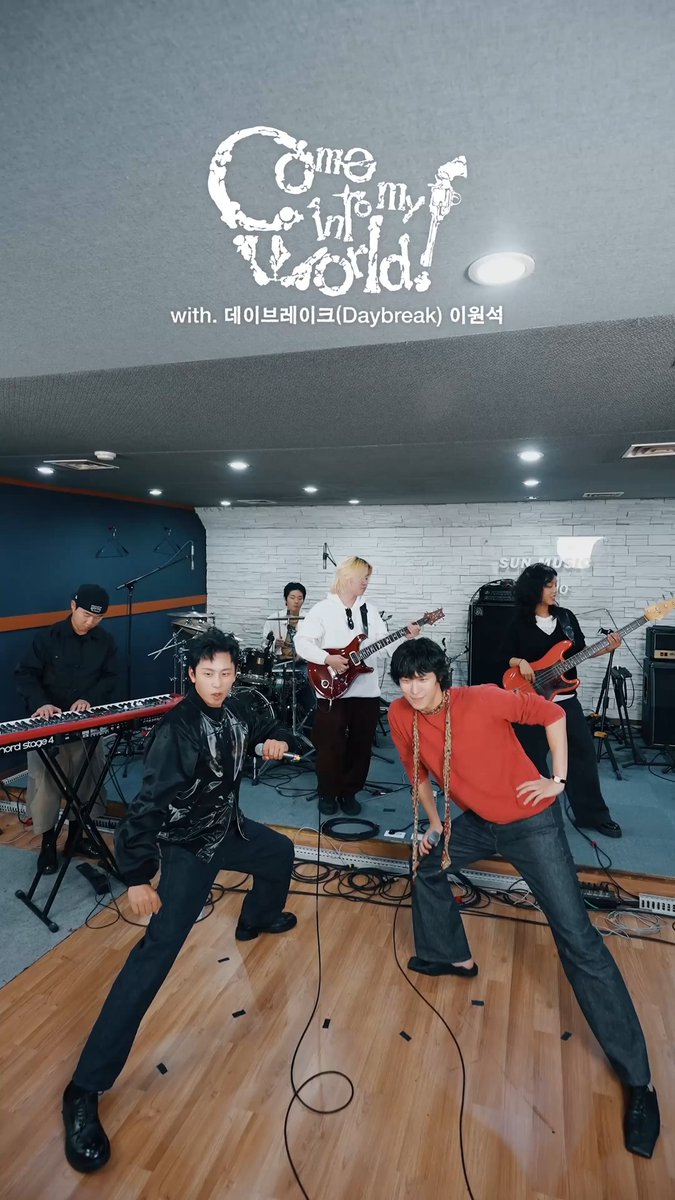 Oh, Just come into #Daybreak #이원석 's world! 🌍 데이브레이크 (Daybreak) #WOODZ #우즈 #Come_into_my_world