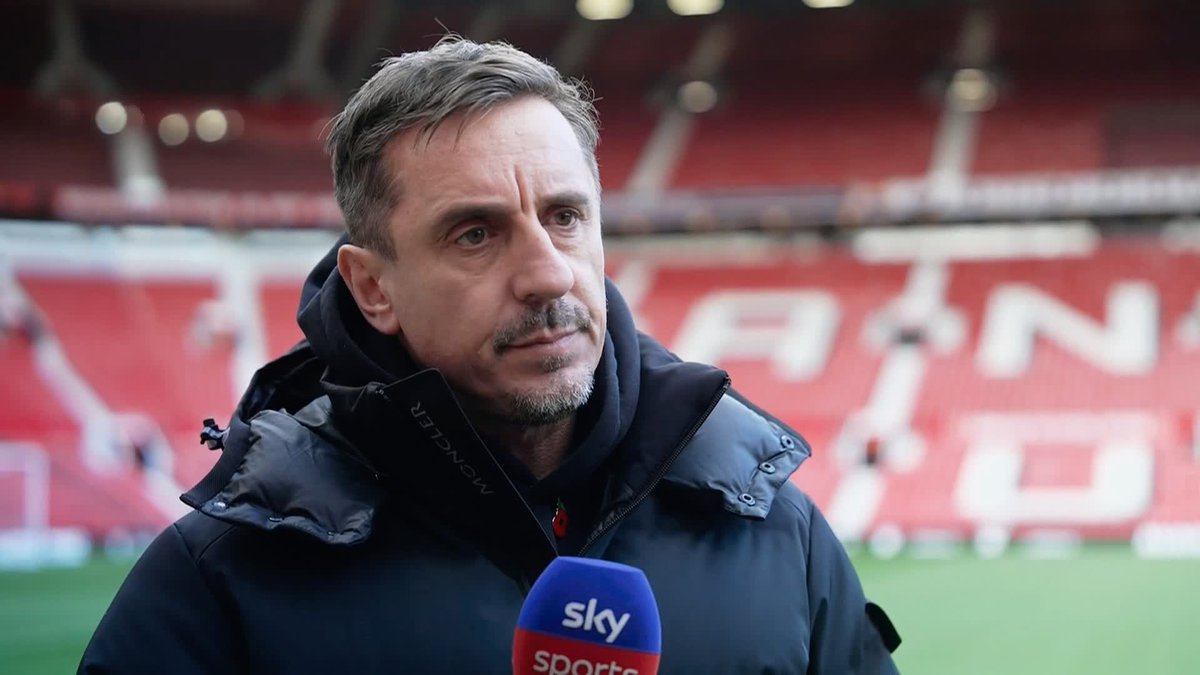 "It's a direct attack on the manager" 🗣️ Gary Neville on Bruno Fernandes' comments following Manchester United's defeat to Como in the Champions League 🔴