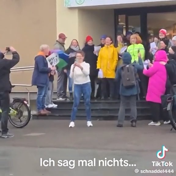 Panda Apotheke Bielefeld - Die kleinste Freiluftpsychiatrie Deutschlands