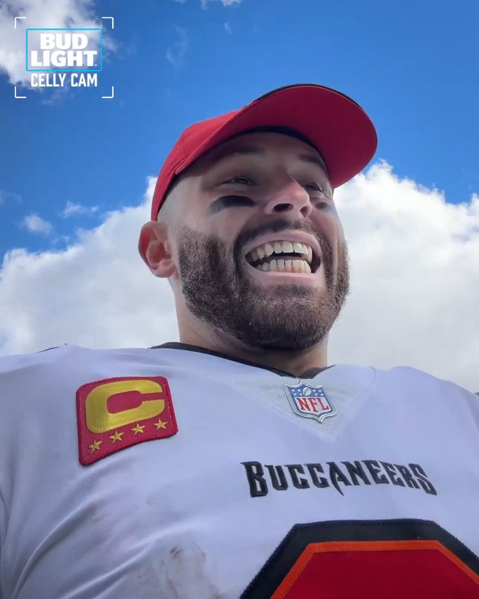 "THAT'S A BIG DUB! GO BUCS!" 🗣️ 🔜 #ATLvsTB Nov. 1 @ 1 p.m. ET on FOX 🎉: @BudLight