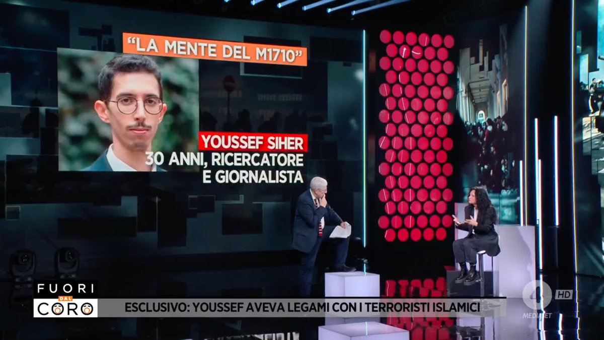 "Pare che Youssef Siher sia un membro dell'intelligence di una cellula terroristica e pare fosse già conosciuto dai servizi segreti italiani dal 2024" Serena Pizzi, giornalista di #Fuoridalcoro, infiltrata nella riunione segreta del Movimento 17 ottobre