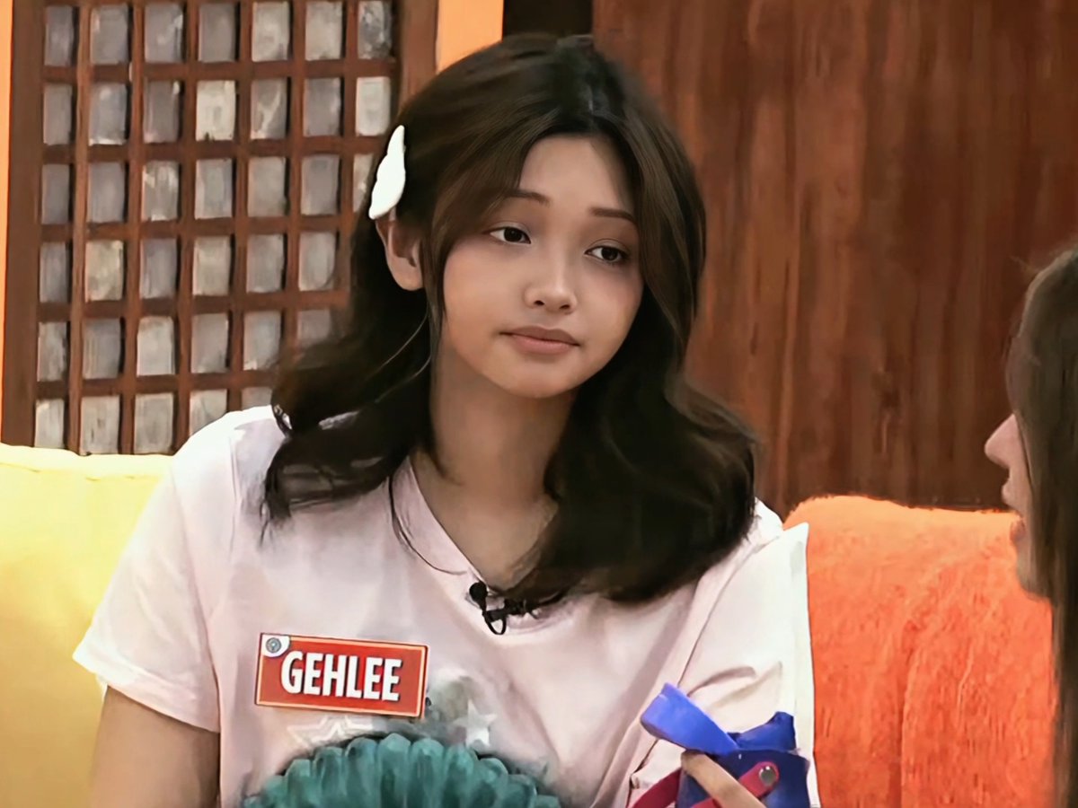 BARE FACE SO PRETTY 😭🤍 Mas maganda talaga si Gehlee lalo na kapag walang makeup. LIKE GIRL, HOW CAN SOMEONE BE THIS PRETTY NATURALLY??? 🥹💗