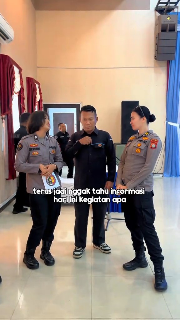 Yang Perwira lebih bening karena skincare lebih mahal kali ya? 🤔