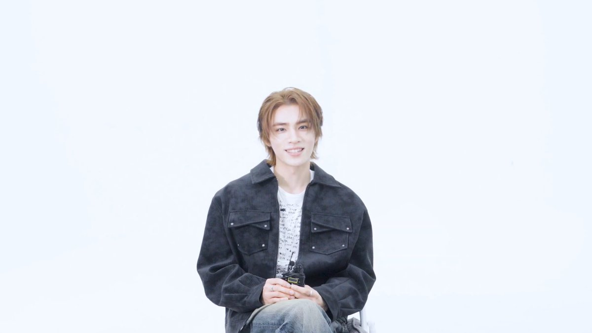 #XIAOJUN The 1st Mini Album 『Hey, Somebody』配信開始💚 シャオジュンさん待望のソロデビュー😍🍾 タイトル曲『Hey, Somebody』を含む全5曲収録✨ AWAに届いた豪華なコメントと一緒に全曲たっぷりお楽しみください🐶🦴 NCT_OFFICIAL_JP #肖俊 #샤오쥔 #HeySomebody ▶︎
