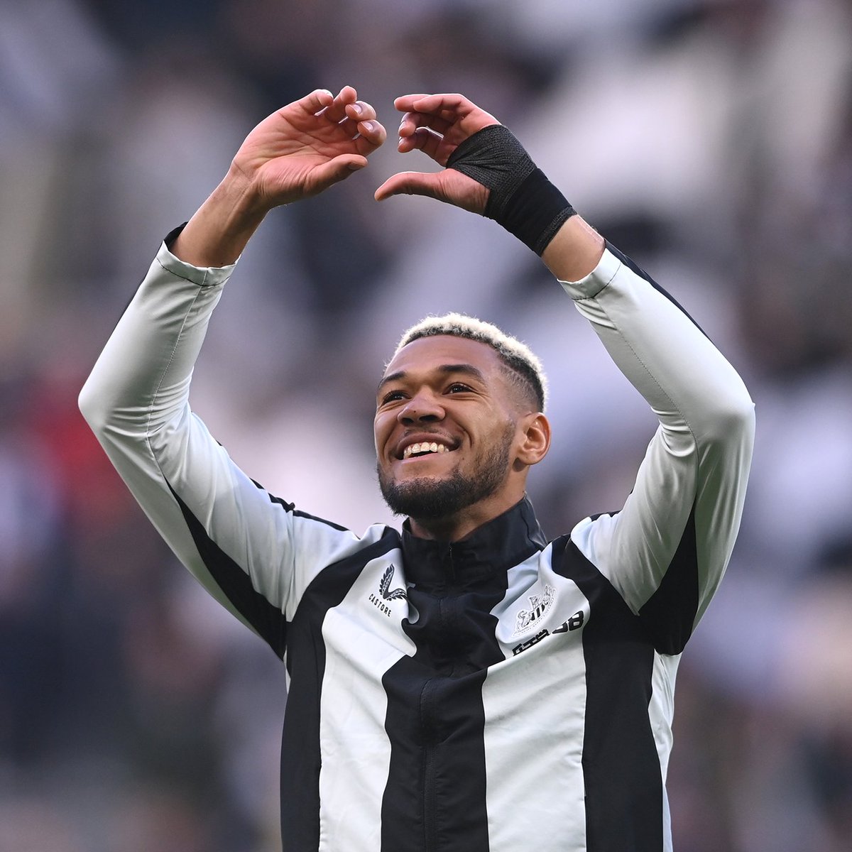 Damn....Joelinton back in 21/22 and 22/23 was really something else, wasn't he?! Peak of his powers in terms of the destroyer/box-to-box role that Howe converted him to play. Juggernaut....incredible to watch. #NUFC