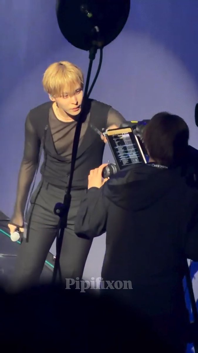 The Yunho is so insane for this OMG THAT FAWKIN BIG HEART 🙂‍↔️🤗